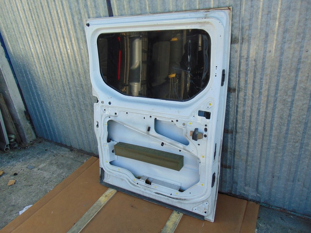 фото №13, Дверь левая раздвижные vivaro trafic 2001-2014 с стекло