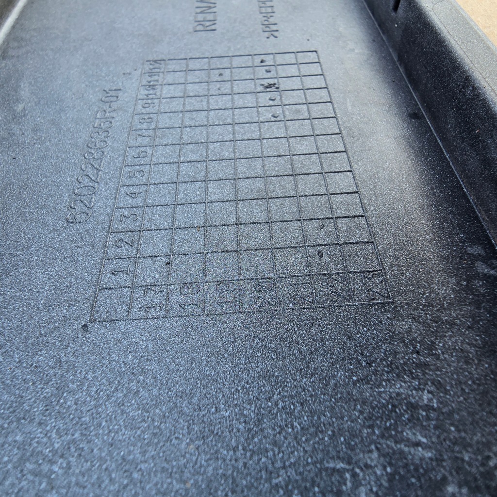 Dacia sprig бампер перед передний Доставка