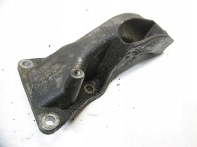 фото №4, Bmw 3 e46 кронштейн двигуна 6759487 1,8