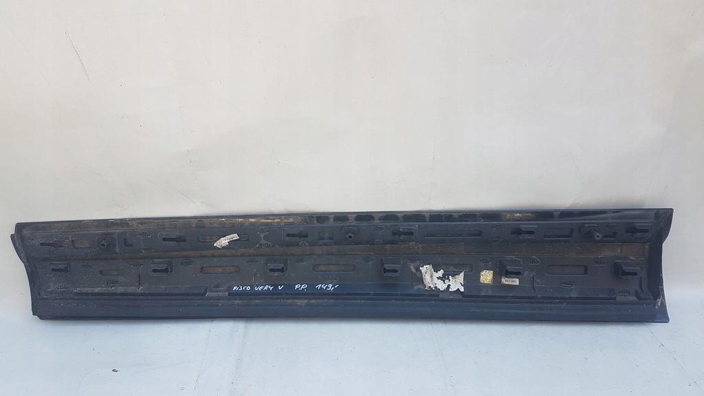 фото №2, Land rover discovery v r-dynamic молдинг двері права перед