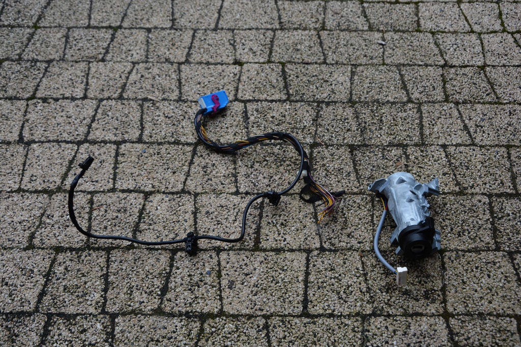 фото №1, Замок зажигания vw golf 6+ 1k0905865a 1k0905851b