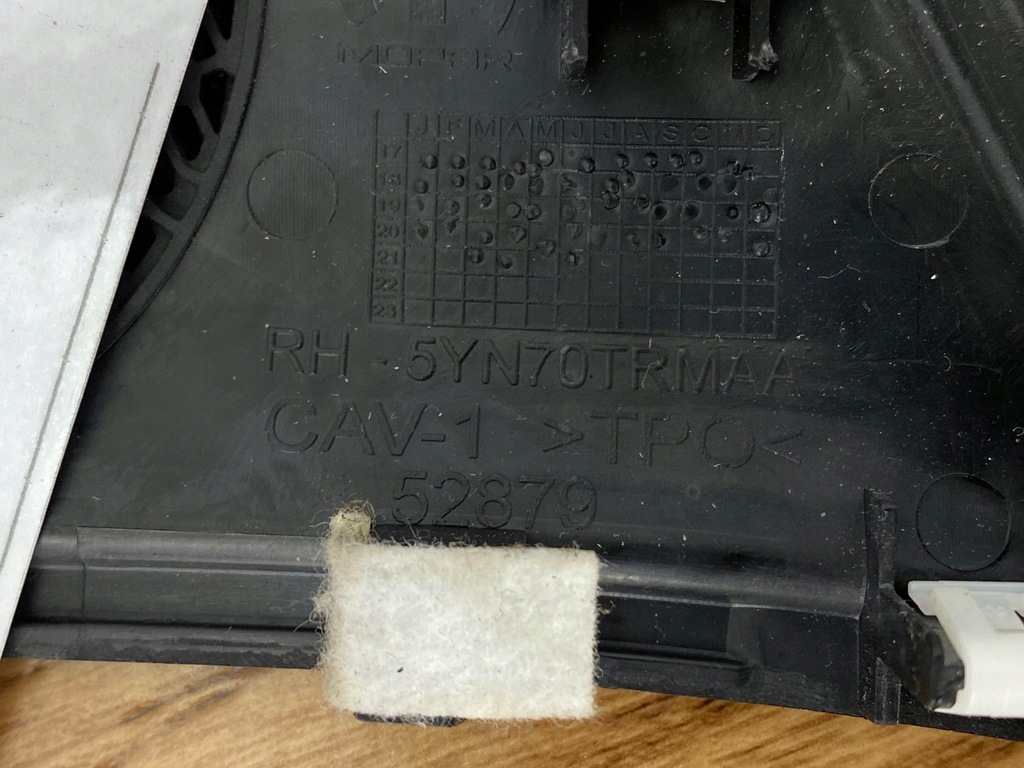 фото №5, Заглушка динамика панели левая dodge ram 1500 2019+