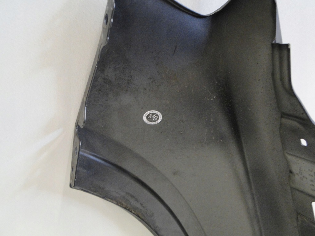 Mercedes крыло передний правый gla 156 x156 a1568810201 с Разборки