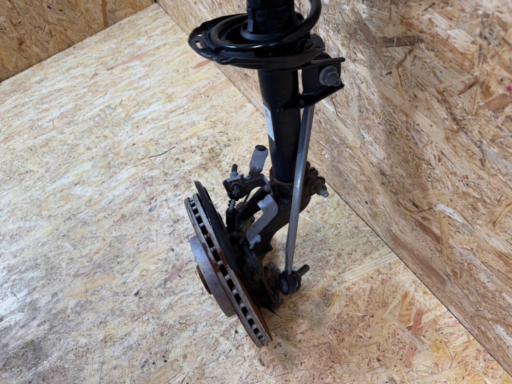 Подвеска амортизатор поворотный кулак правый  перед audi a3 8y 1.5tsi 5wa413023aj Цена