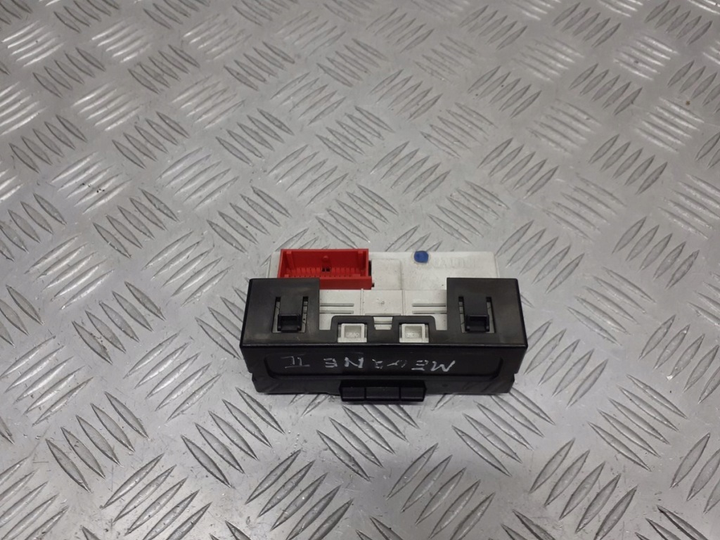 фото №3, Дисплей renault megane ii 8200107839