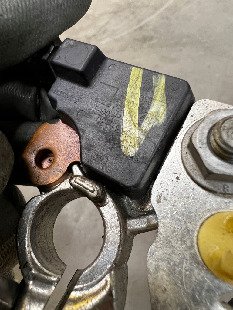 фото №5, Клемма минусовая электропроводка аккумулятор citroen c4 picasso ii