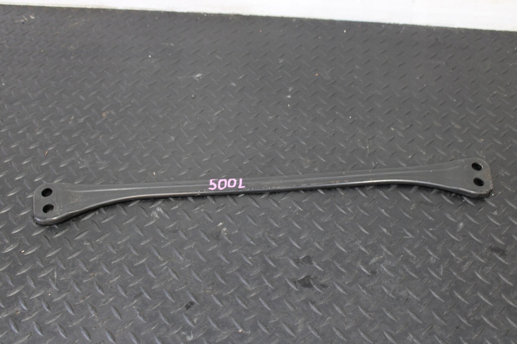 фото №1, Кронштейн кронштейн балка fiat 500l 500 l 51813260