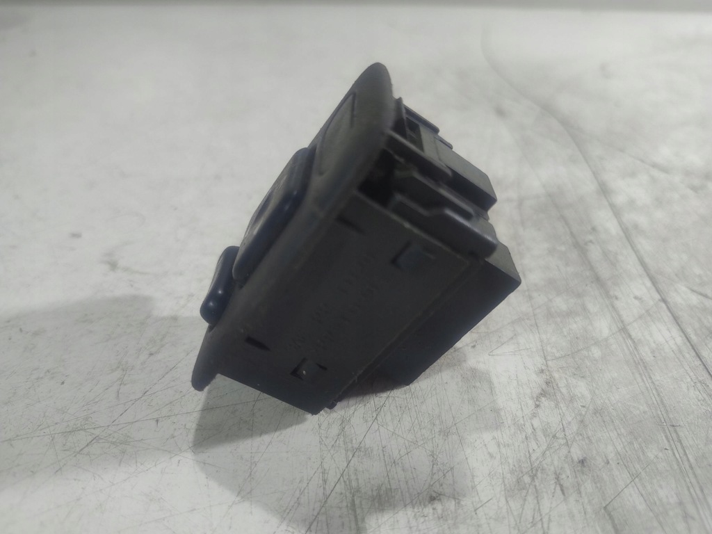 фото №2, Кнопка регулировки зеркал subaru forester