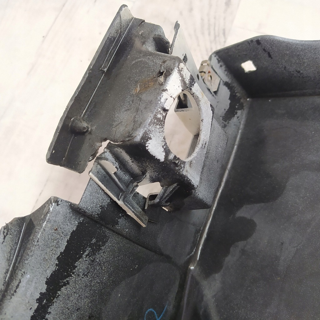 фото №8, Toyota corolla e21 kombi молдинг порог накладка левая 75860-02220