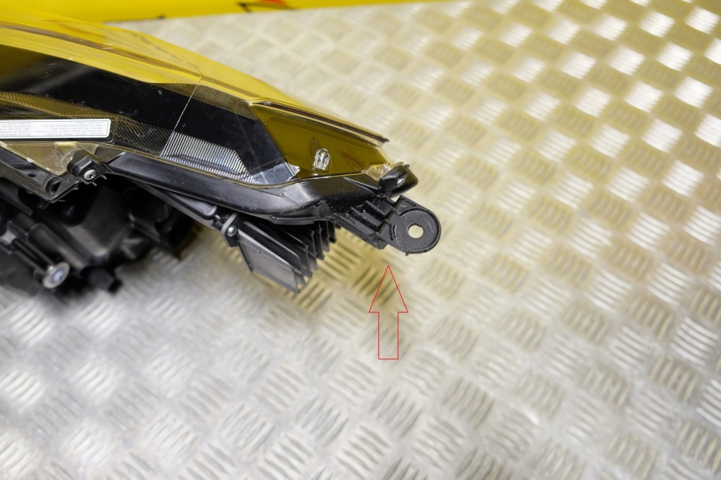 фото №6, Toyota corolla cross 2022-2023 фара лампа full led r срібляста usa