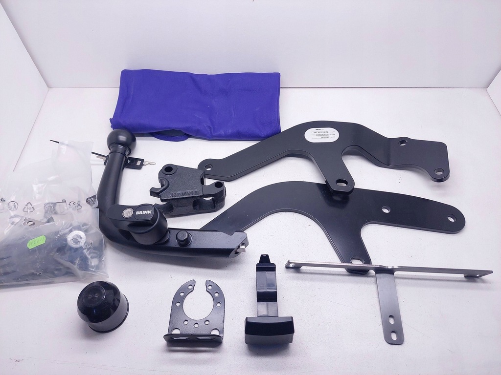 фото №1, Dacia sandero stepway набор элементов монтажных фаркоп wpinany 8201734164