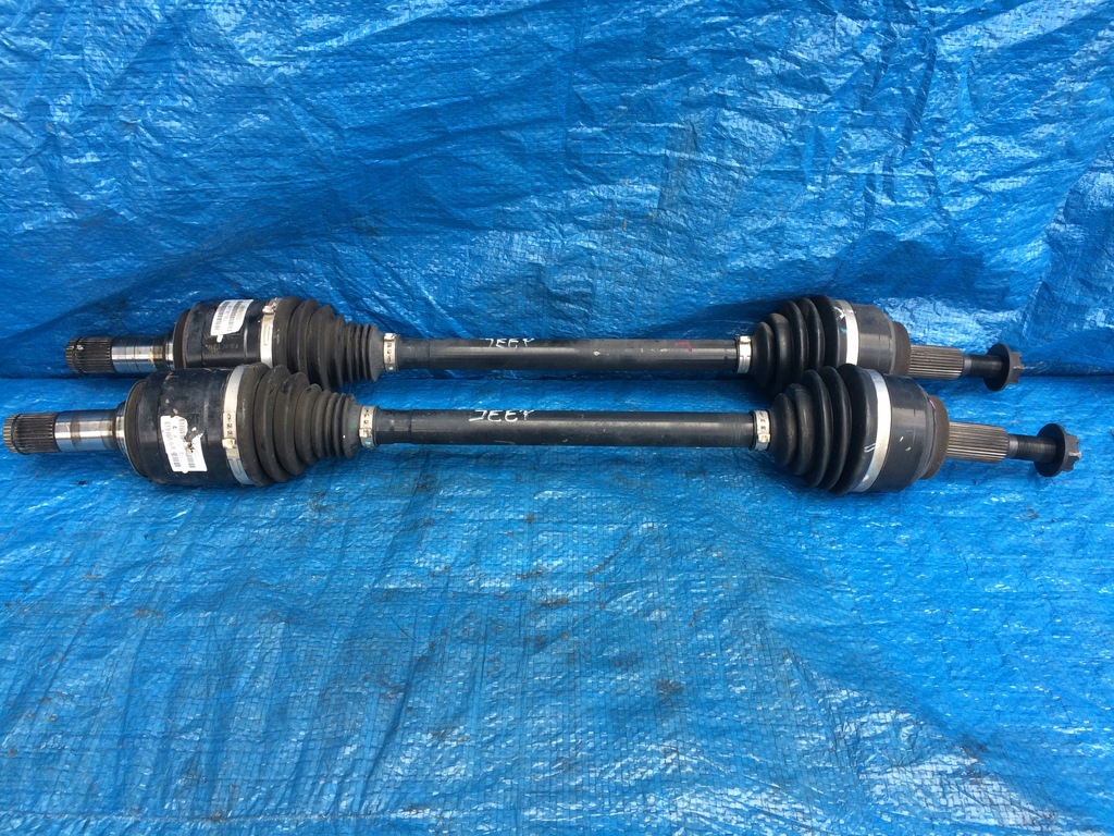 фото №1, Grand cherokee wk2 3,0 lift привідний вал задня задня l = p p68193666aa