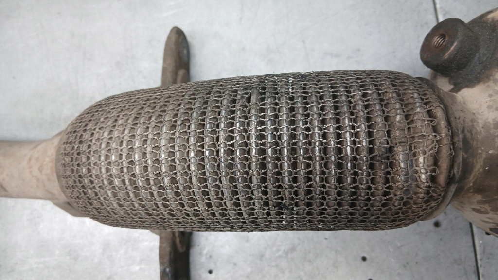 Корпус каталізатора 1k0131690ak vw golf v 1.9 tdi Недорого