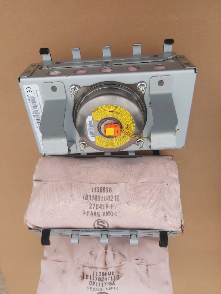 фото №1, Toyota yaris ii lift подушка пассажира air bag