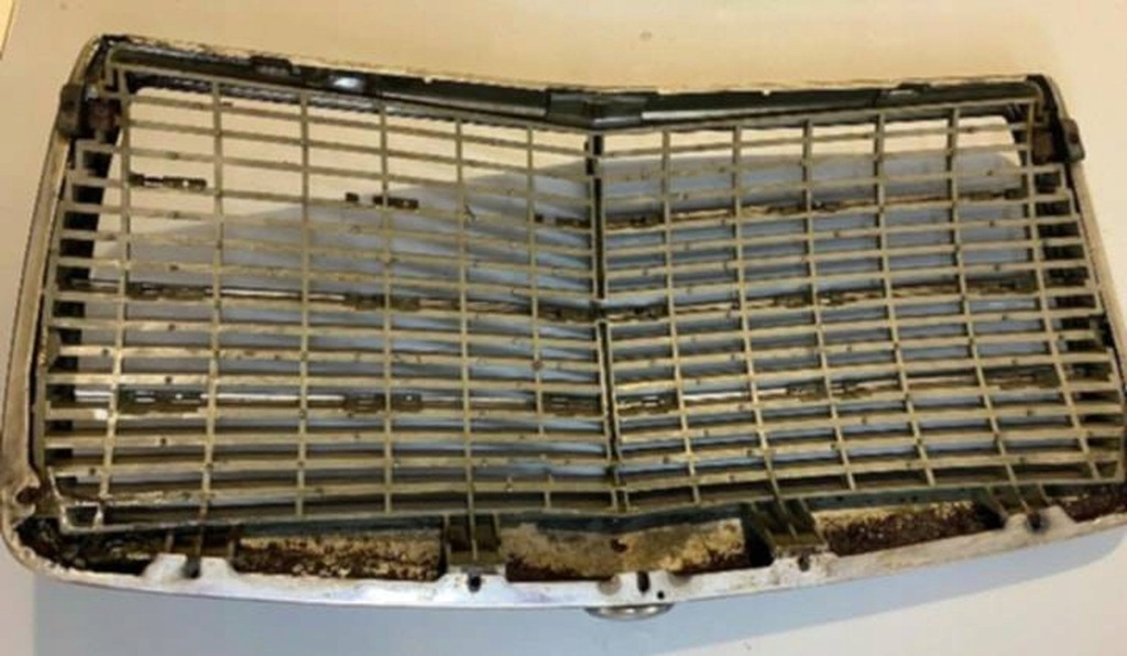 фото №8, Mercedes-benz w115 1971 решітка радіатора радіатора / решітка радіатора