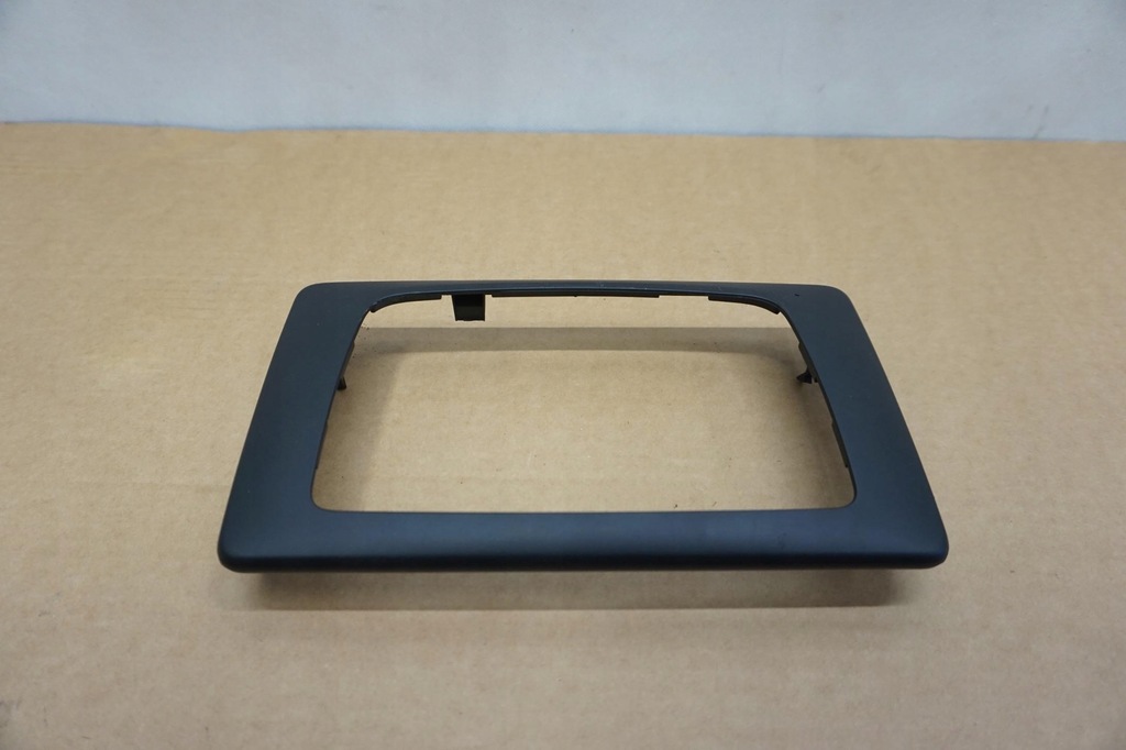 фото №1, Рамка радіо 2 din dacia duster ii 682601526r