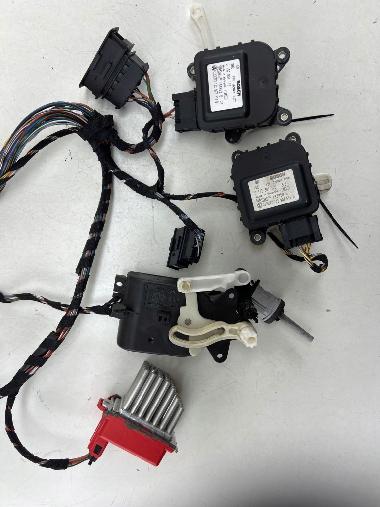 Купити Porsche boxster 986 1998 повітродувка обдув 1j2819021