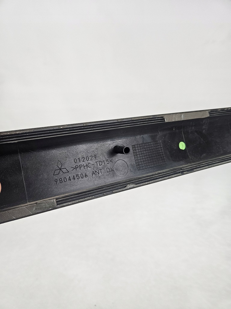 фото №13, Mitsubishi colt czc cabrio 2004 - молдинг накладка na двері праве 98044506