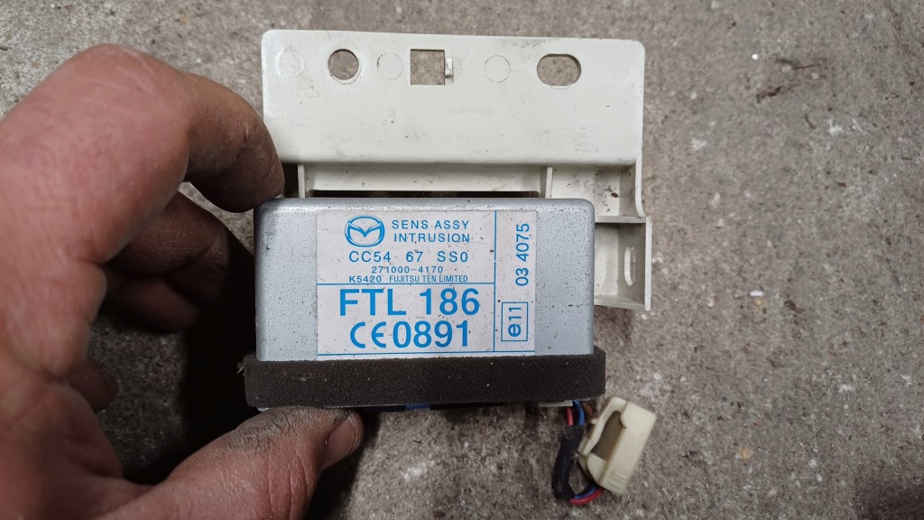 Купить Mazda 5 05-10 модуль cc5467ss0