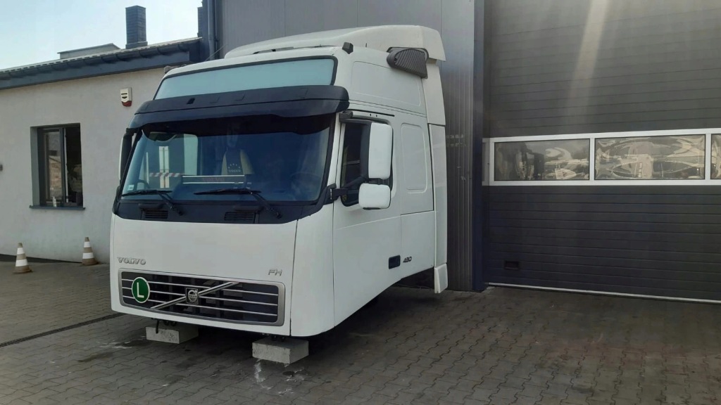 Купить Volvo fh13 кабина комплектная globtrotter euro3