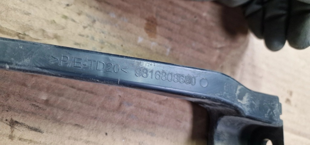 фото №2, Напрямна бампера правий задня opel combo e berlingo partner iv