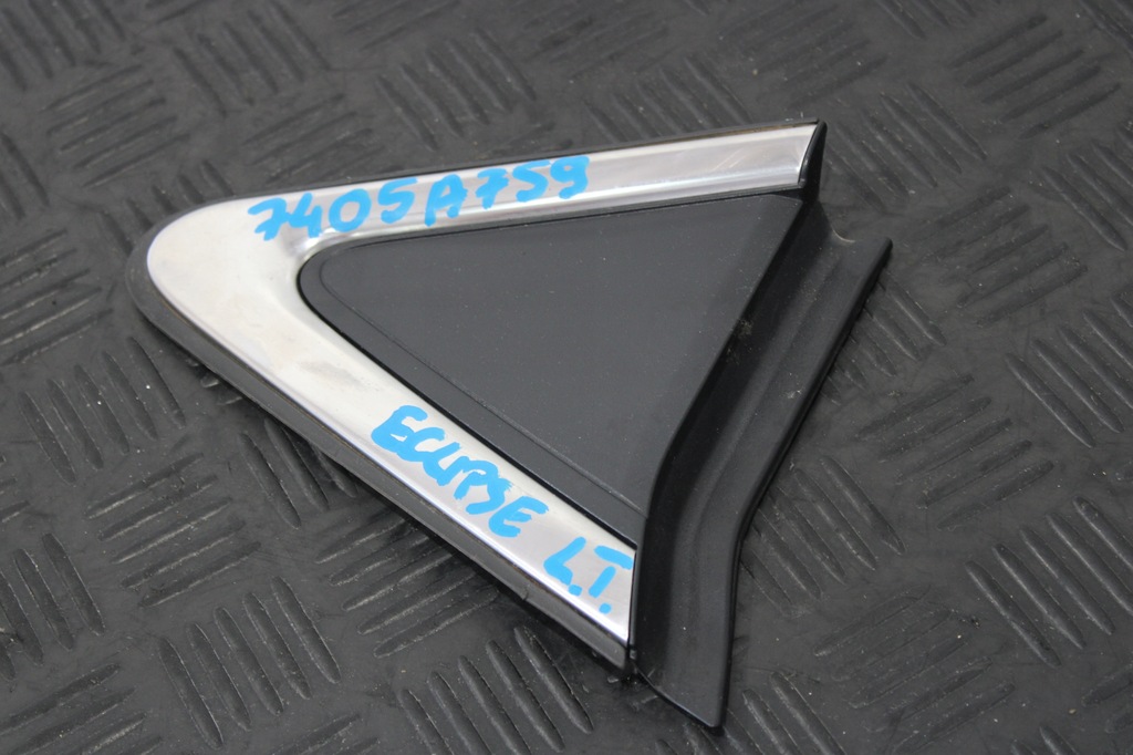 фото №1, Треугольник заглушка крыла левый задняя mitsubishi eclipse cross lift