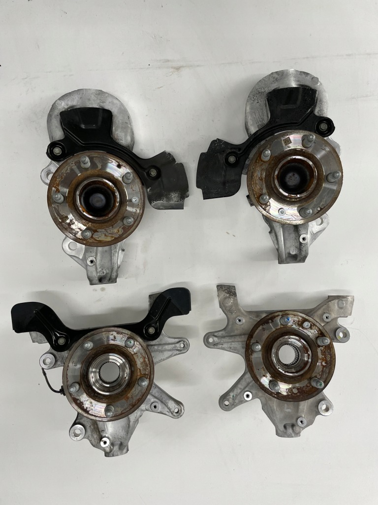 фото №2, Поворотный кулак ступица corvette c8