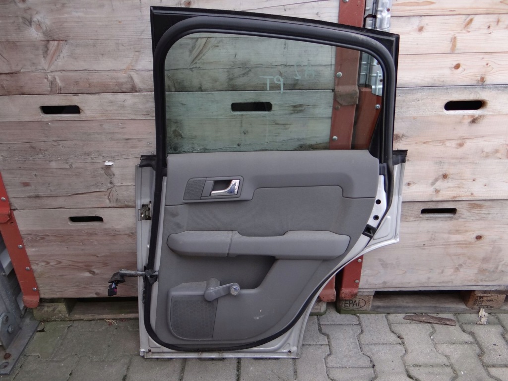 Двері праве задній audi a2 Доставка