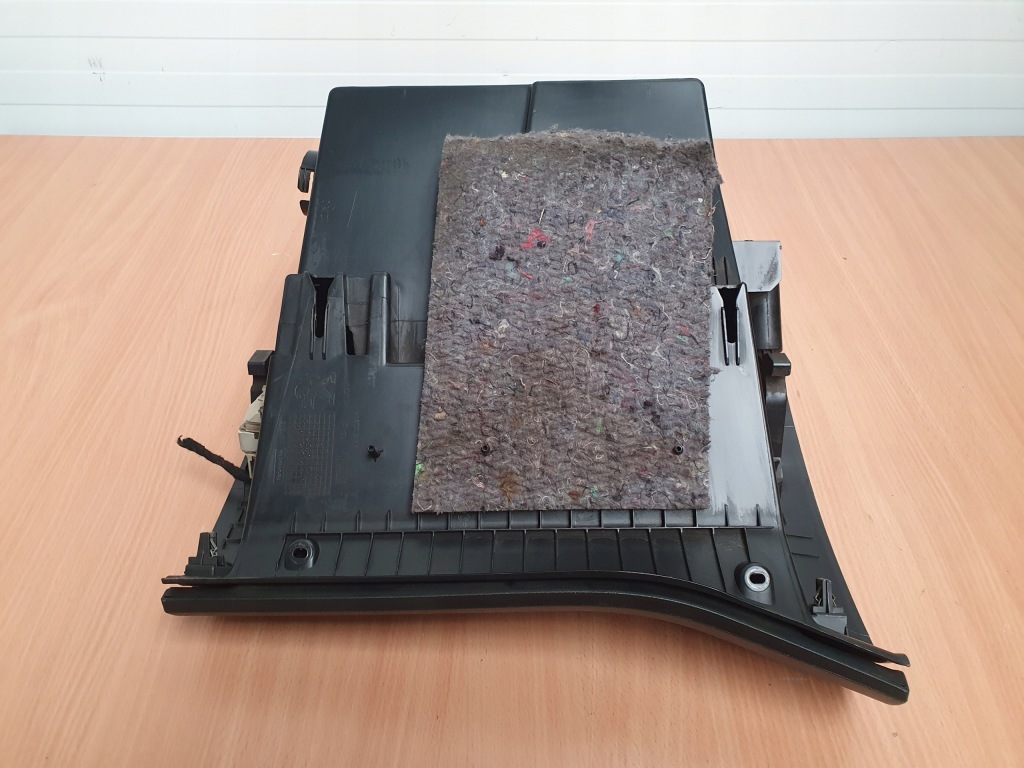 Накладка під  кермо бардачок пасажира peugeot 308 2 t9 Оригінал