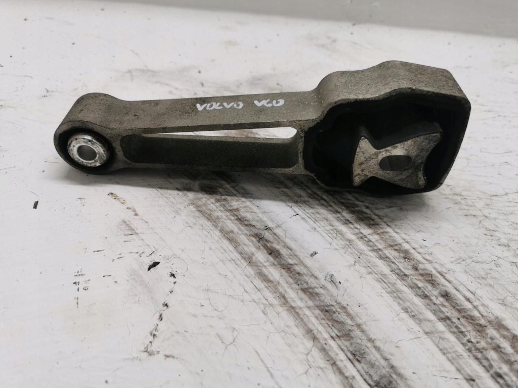 фото №1, Кронштейн кронштейн двигуна volvo v60 ii 2.4d 10-18