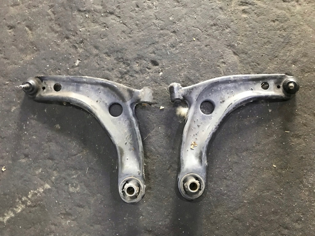 фото №1, Toyota yaris ii рычаг правый левый передний