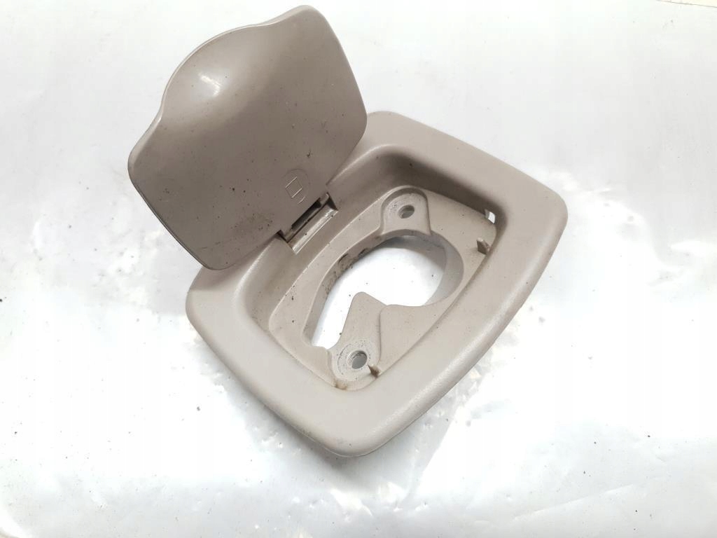 фото №3, Заглушка кронштейн шторка bmw 3 e91