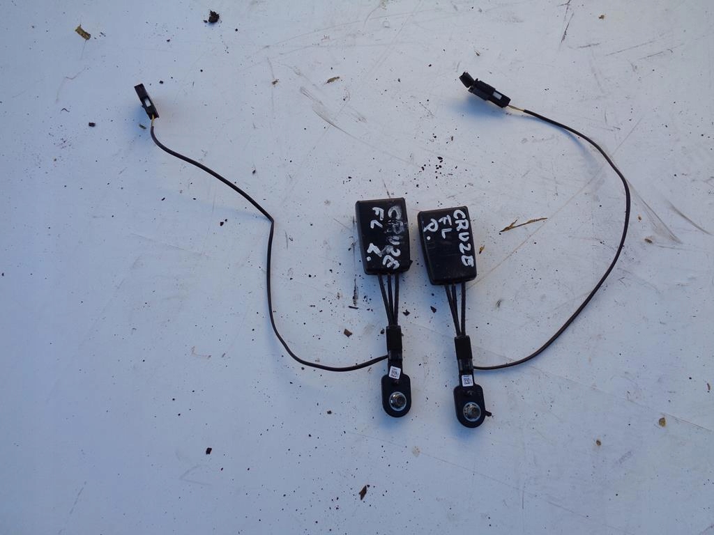 фото №1, Пряжка поперечина правый перед chevrolet cruze i fl