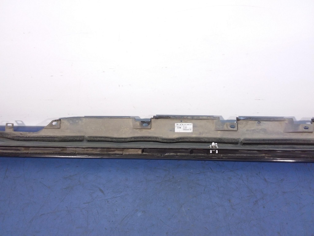 фото №10, Audi a8 d4 4h накладка порог правая 4h0853856e ly8x