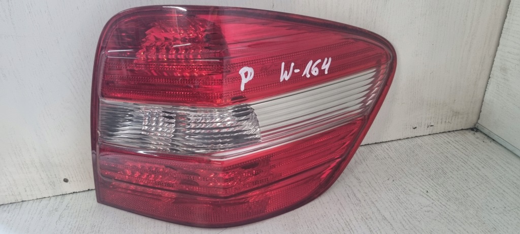 фото №1, Лампа задня do mercedes ml w 164