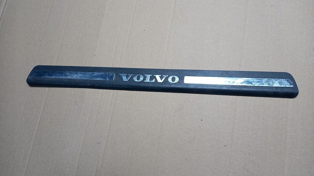 фото №1, Молдинг поріг задня volvo s60 2.4b 01r sedan