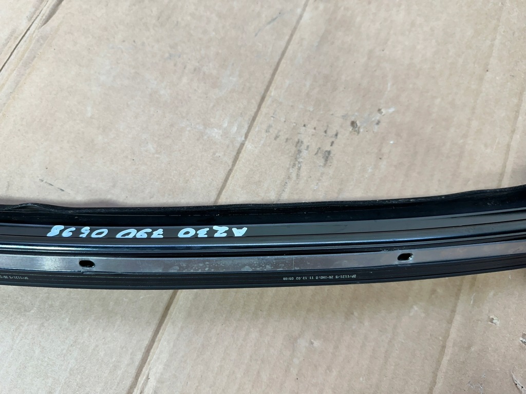 Уплотнитель  крыша левая, потолка, стекло передок , передняя mercedes sl r230, w230 Доставка