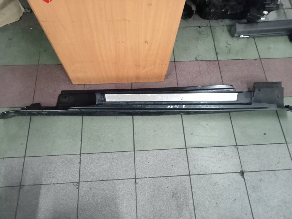 Купити Накладка поріг права mini one - cooper r50 - 53 1491056