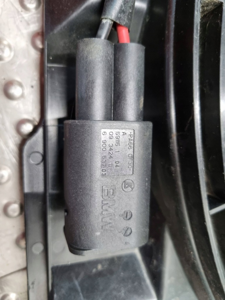 Корпус вентилятор радіатора 8641946 bmw f20 f21 f22 f23 f30 f31 f32 f36 в Україні