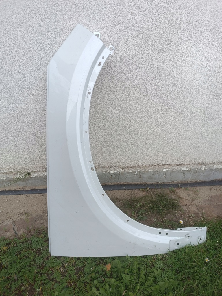 фото №1, Volvo xc 40 крыло правый перед