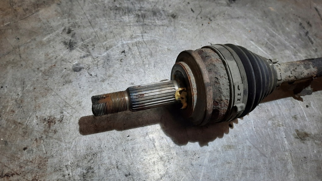 фото №2, Приводной вал левая toyota corolla e15 1.4 d4d