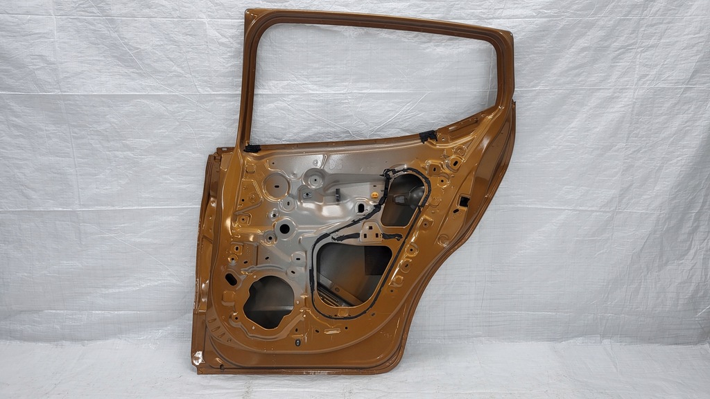 фото №6, -дверь задние правое dacia sandero iii 20-