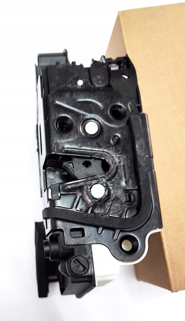 фото №5, Замок дверь задняя правый skoda rapid 2011-2018