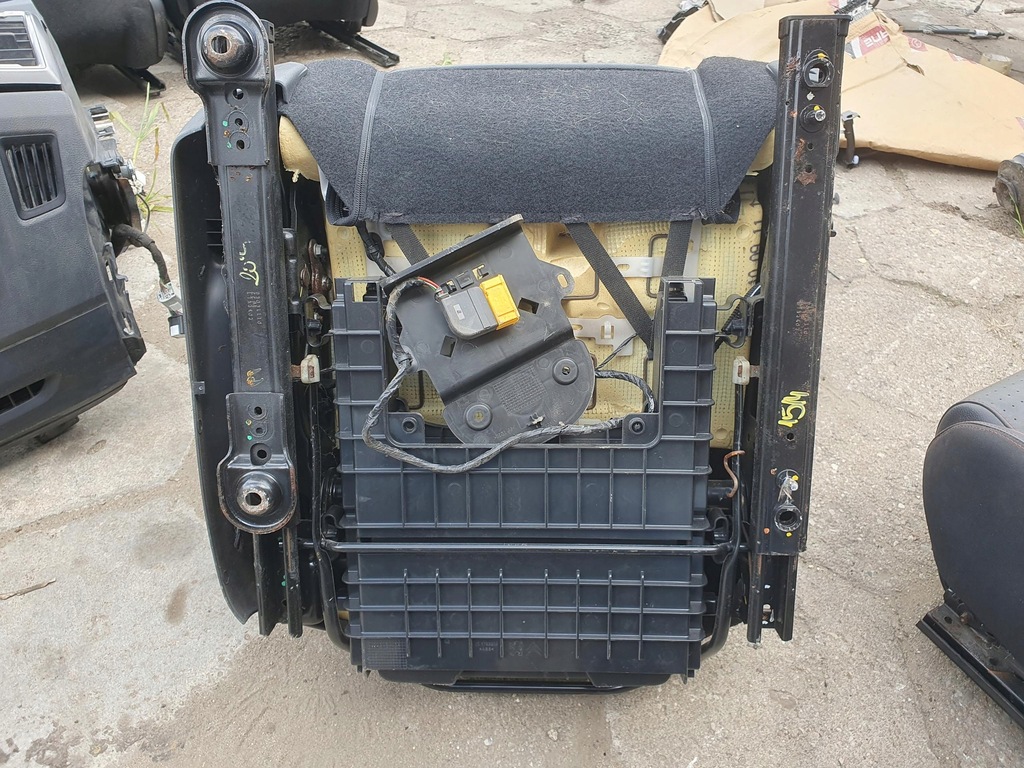 фото №10, Сидіння правий перед лівий водія пасажира заднє сидіння задня задня uk citroen ds4