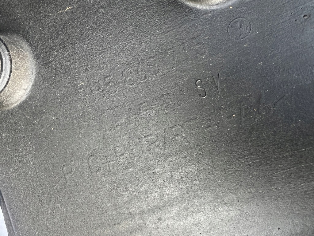 фото №8, Обшивка оббивка лівий задня шторка 7h5868715 vw t5 multivan