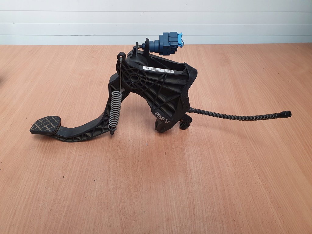 фото №5, Педаль гальма зчеплення газу vw polo v 6r0 14r