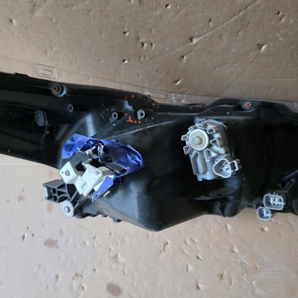 фото №10, Лампа передняя левая toyota corolla e16 e18 2013-2019r 81150-02l70