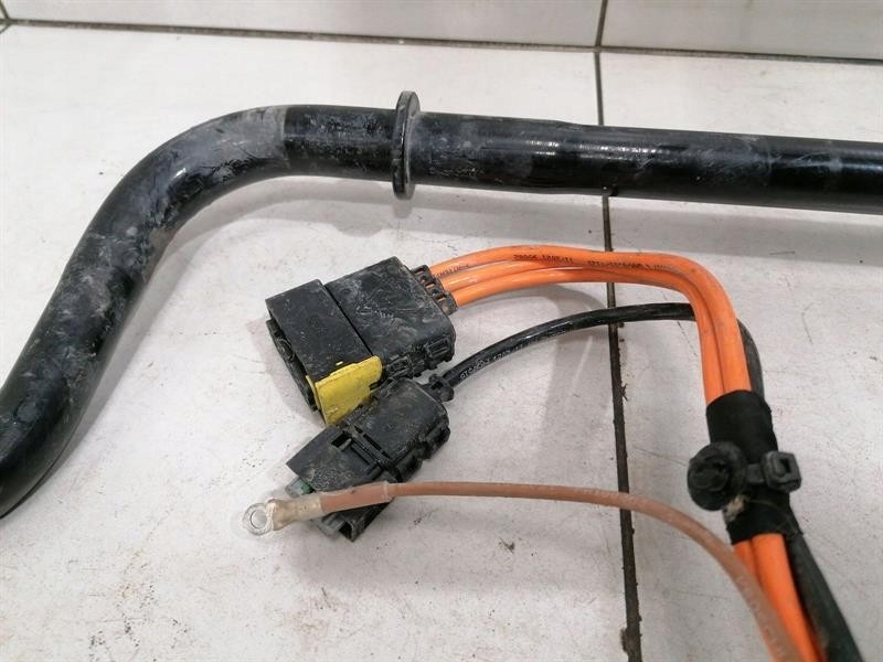 фото №7, Porsche taycan 9j anti roll bar передня частина 9j1411024c