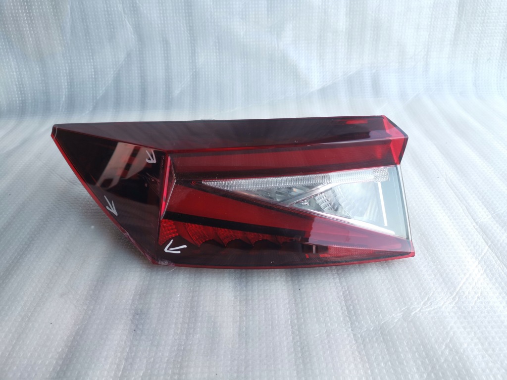 фото №1, Лампа задняя левый led skoda enyaq 5la945207