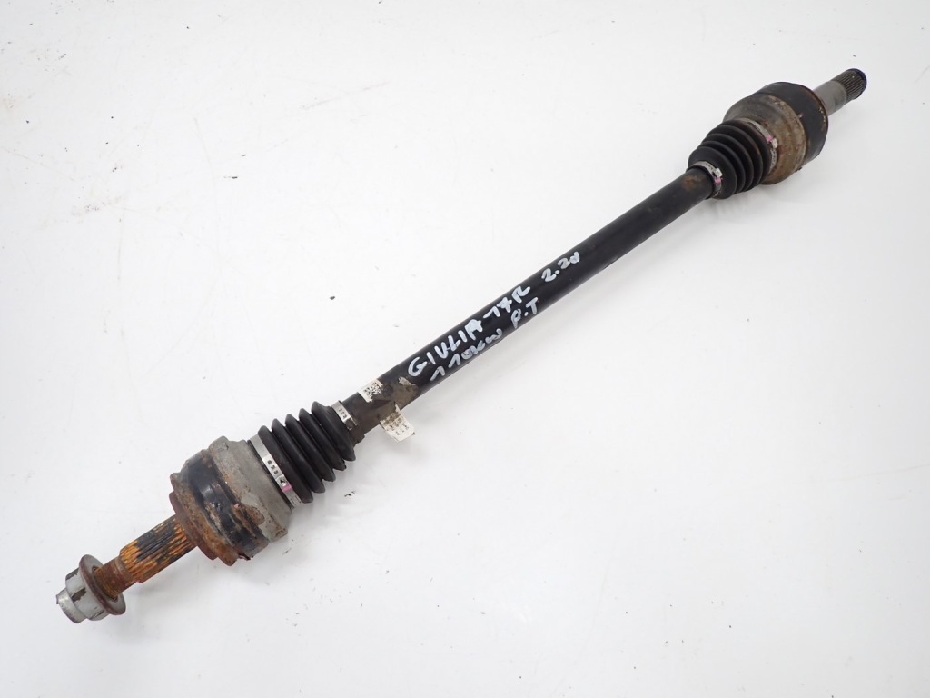 Купить Приводной вал правая  правый  задняя задняя alfa romeo giulia 2.2 d 00505427370 2017r